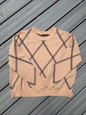 Tahari Beige Crewneck Sweater with Black Windowpane